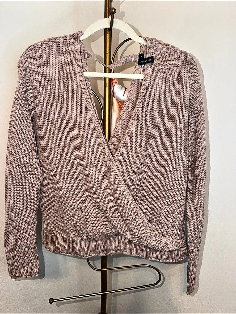 Moon & Madison Wrap Sweater in Pink Size Medium Like New